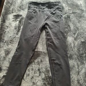 Adidas leggings